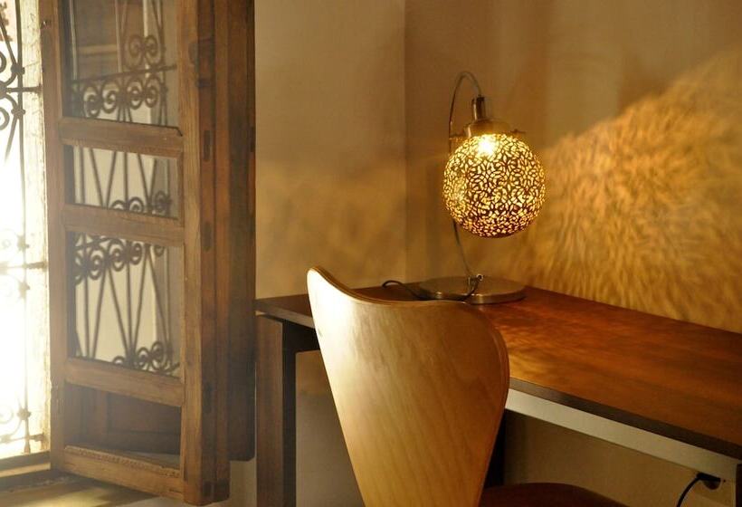 高级套房, Dar 7 Louyat