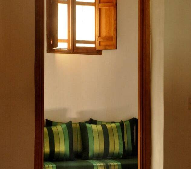 高级套房, Dar 7 Louyat