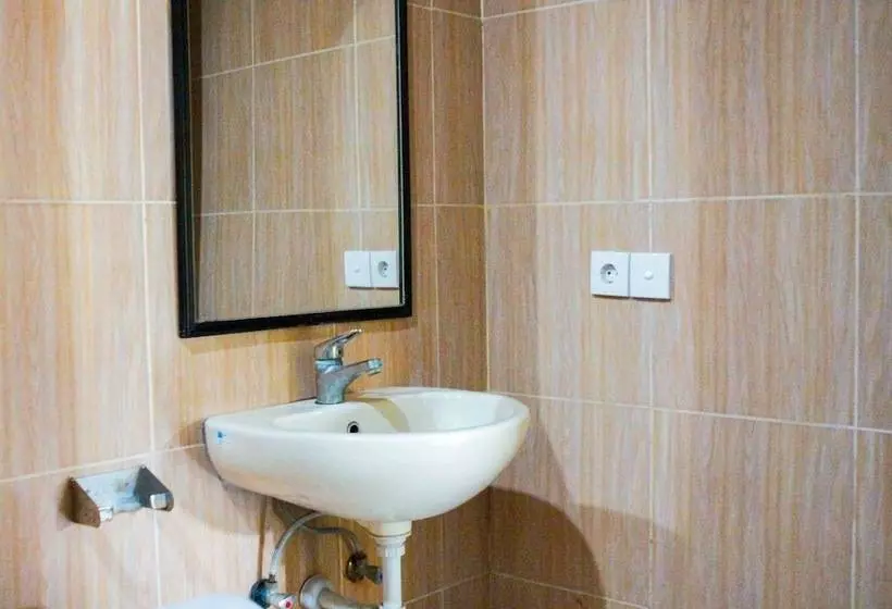 ファミリールーム, Putu Guest House 2