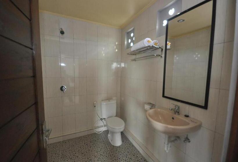 ファミリールーム, Putu Guest House 2