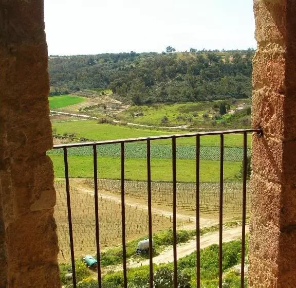 اتاق سوپریور, Wine Relais Feudi Del Pisciotto
