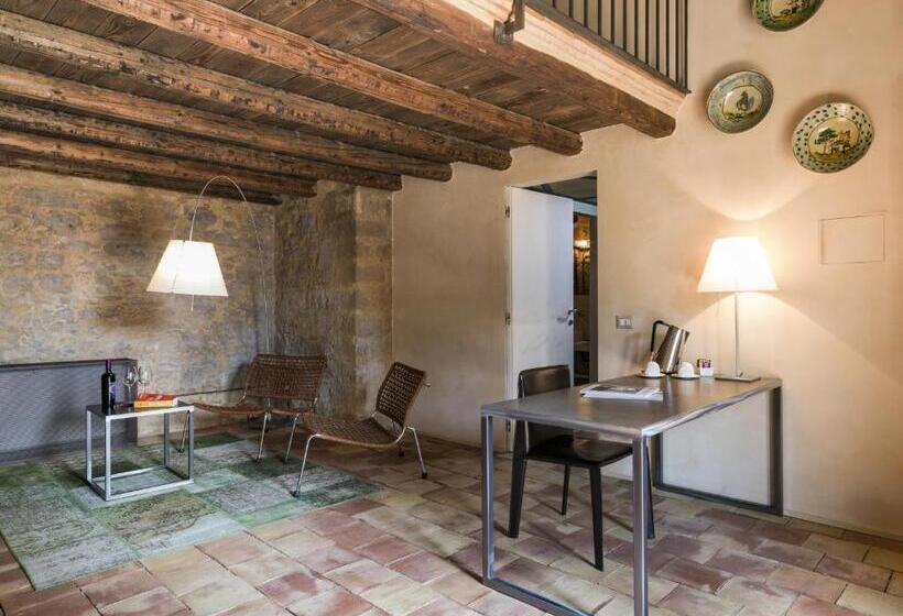 Люкс, Wine Relais Feudi Del Pisciotto