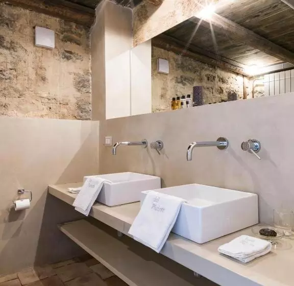 سوییت جونیور, Wine Relais Feudi Del Pisciotto