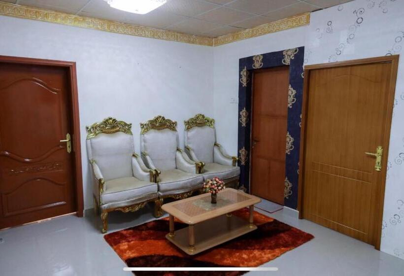 سوییت اجرایی, Capital O 141 Golden Rays