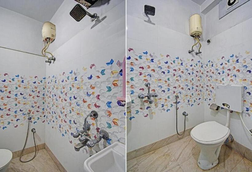 اتاق کلاسیک سه تخته, Continental Restuarant & Cafe