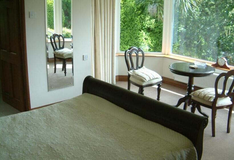 اتاق سوپریور با تخت بزرگ, Rockcrest House