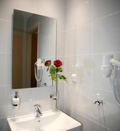 带观景的高级间, Alexakis Hotel & Spa