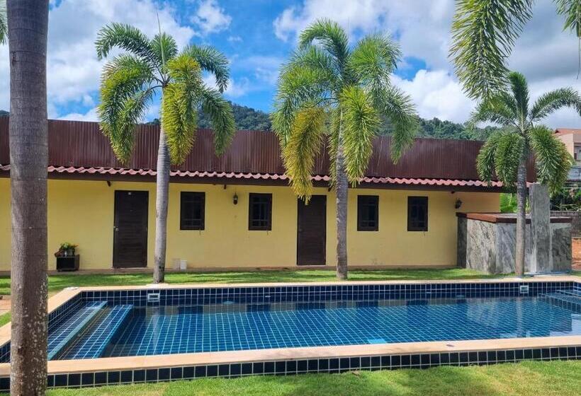 舒适三人间, Aonang 3 Monkeys Pool Resort