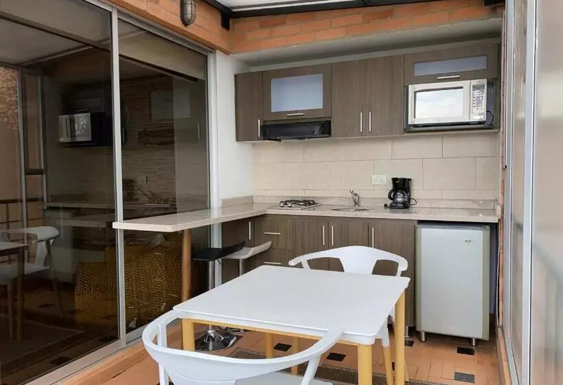 エクゼクティブスイート, Apartamentos Regency La Feria