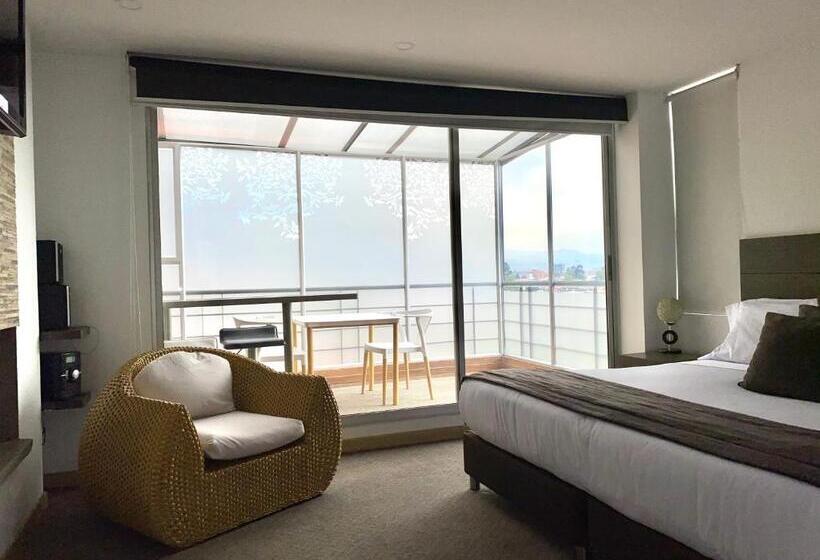 سوییت اجرایی, Apartamentos Regency La Feria