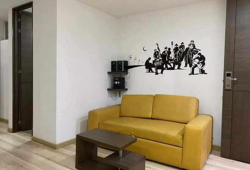 スタンダードスタジオ, Apartamentos Regency La Feria