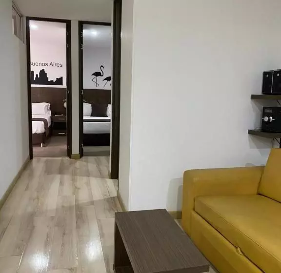 スタンダードスタジオ, Apartamentos Regency La Feria