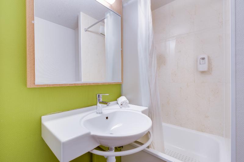 Четырехместный Номер Стандарт, B&b Hotel Frejus Puget Sur Argens
