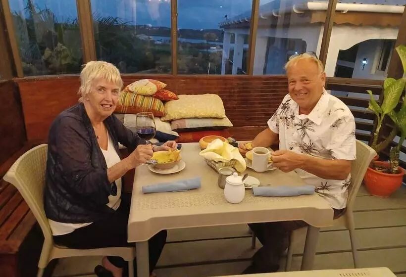 اتاق استاندارد با 2 تخت دوبل, Ellen Bay Inn
