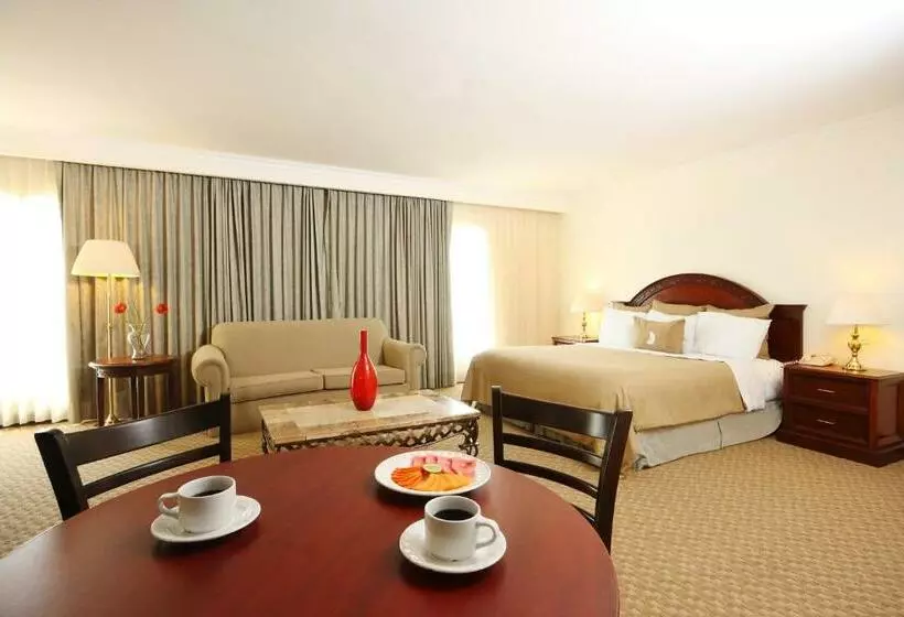 سوییت جونیور, Fiesta Inn Express Nuevo Laredo
