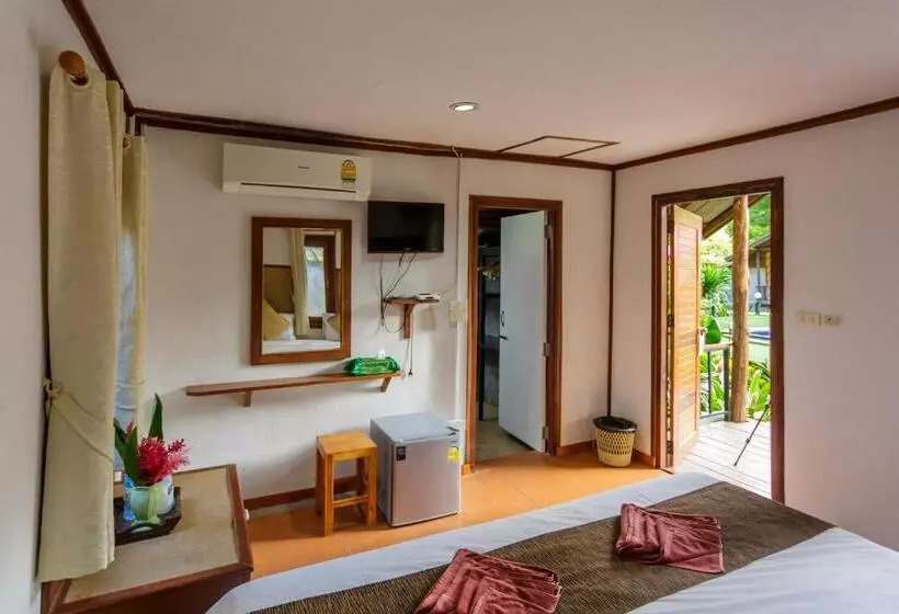 スーペリアーバンガロー, Khao Sok Cabana Resort