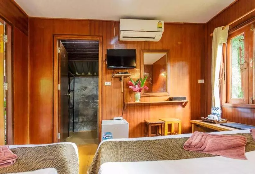 スーペリアトリプルルーム, Khao Sok Cabana Resort