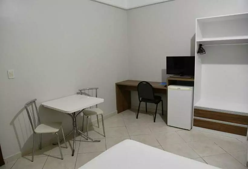 Standardeinzelzimmer, Mais