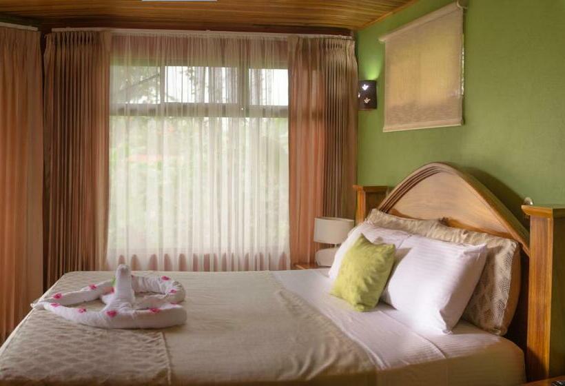 بنغل قياسي مع  إطلالات, Miradas Arenal Hotel & Hotsprings