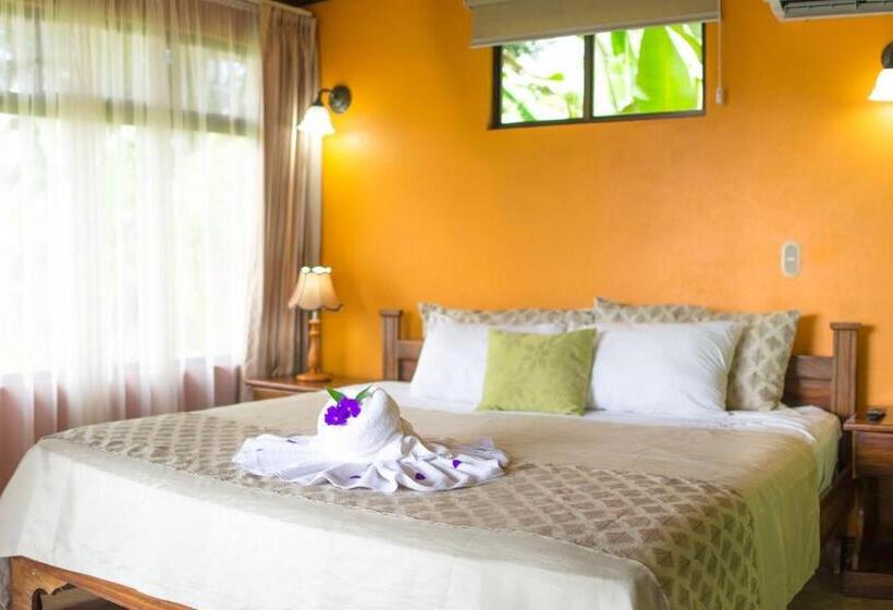 بنجلو ديلوكس, Miradas Arenal Hotel & Hotsprings