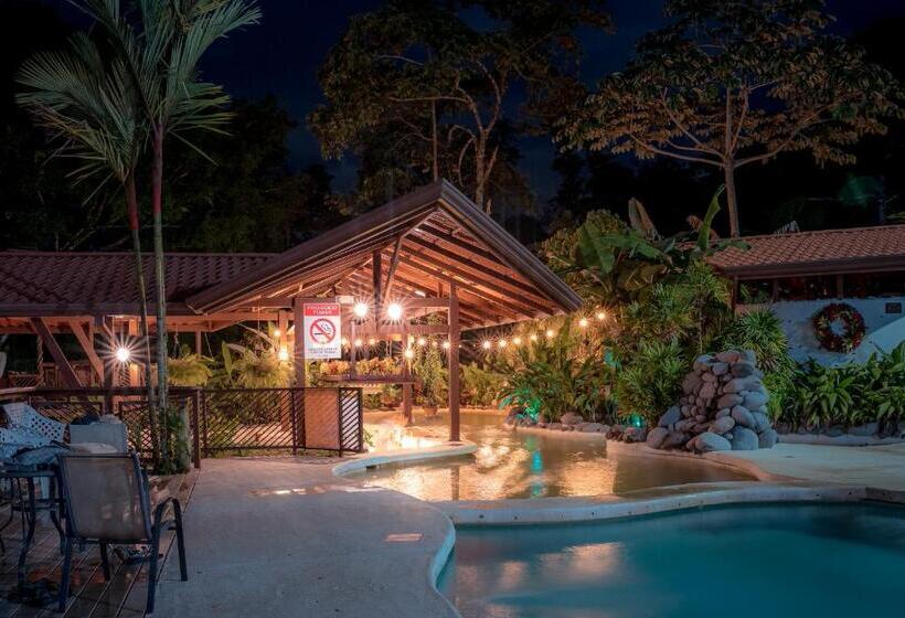 بنجلو بريميوم, Miradas Arenal Hotel & Hotsprings