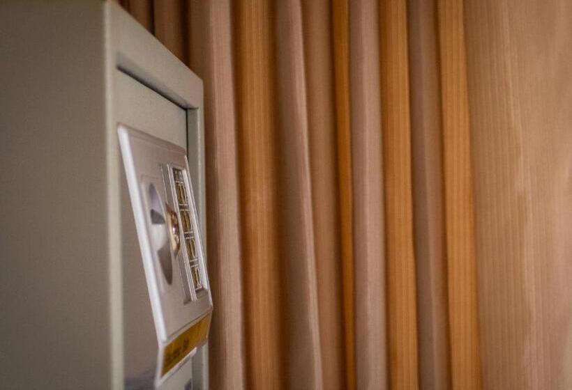 بنجلو ديلوكس, Miradas Arenal Hotel & Hotsprings