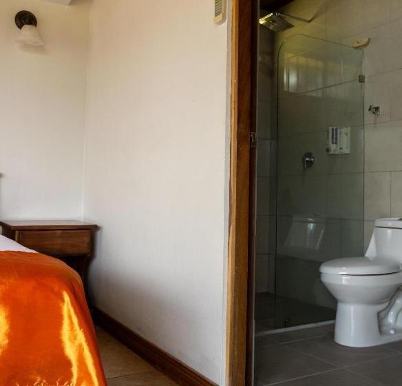 بنجلو ديلوكس, Miradas Arenal Hotel & Hotsprings