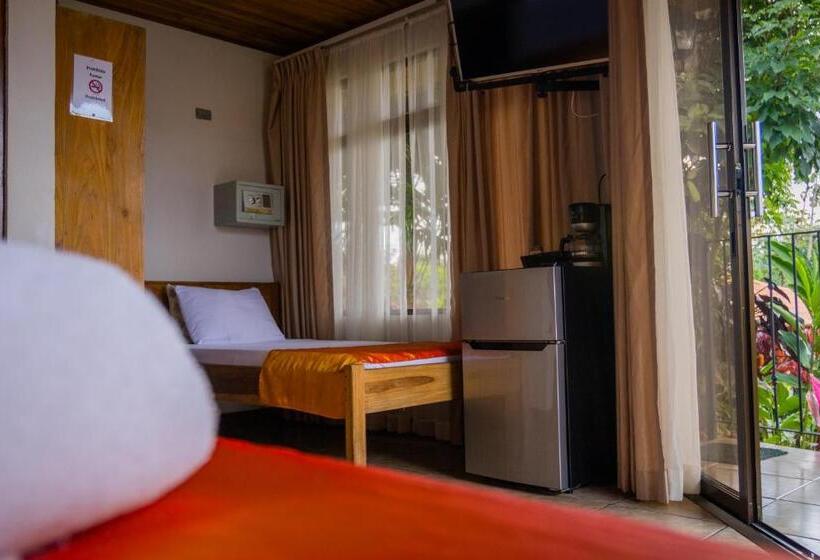 بنجلو ديلوكس, Miradas Arenal Hotel & Hotsprings