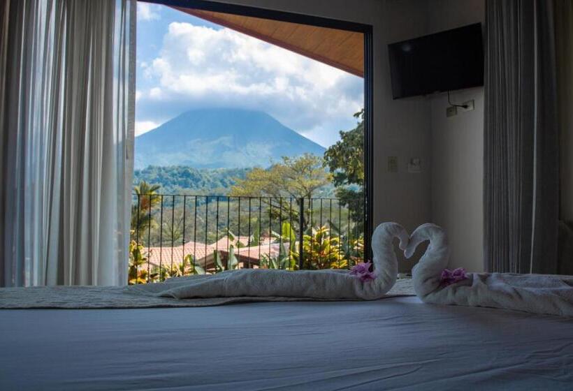 بنجلو بريميوم, Miradas Arenal Hotel & Hotsprings