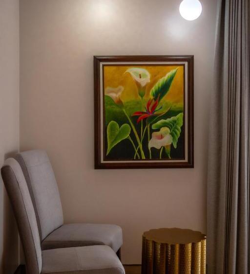 بنجلو بريميوم, Miradas Arenal Hotel & Hotsprings