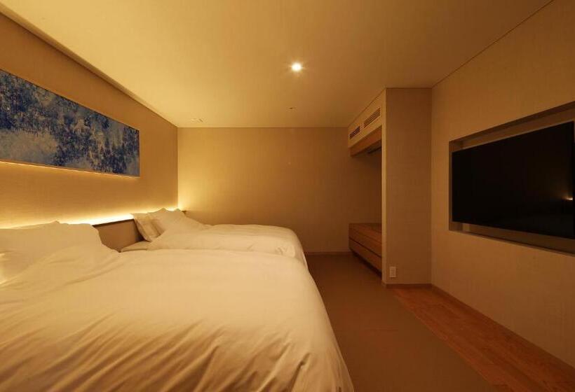 Люкс Повышенной Комфортности, Monjusou Shourotei