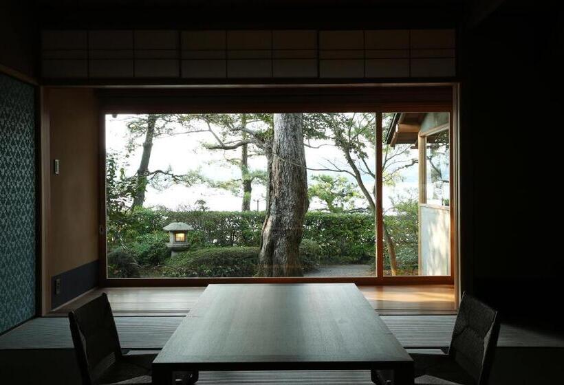 Номер Deluxe Вид на Море, Monjusou Shourotei