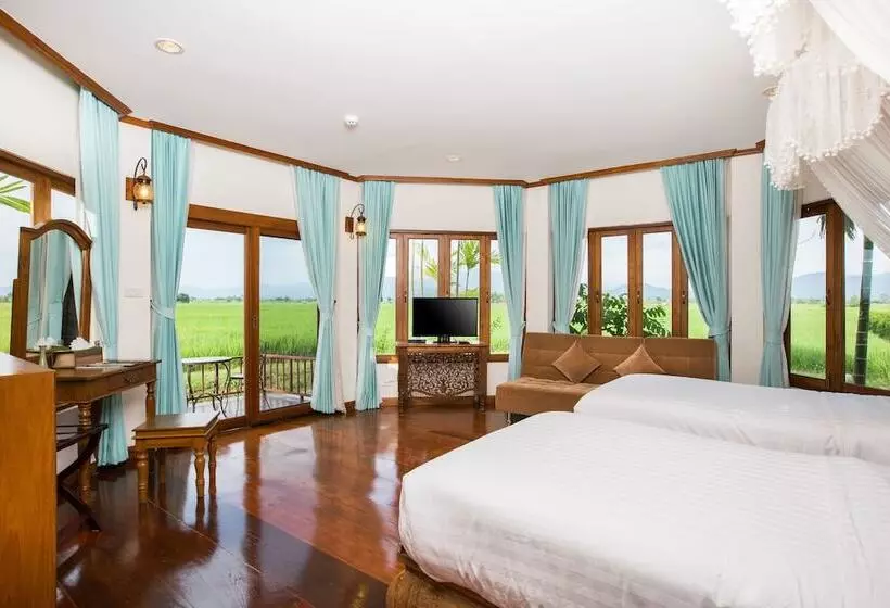 Villa 1 Makuuhuone, Phusanfah Resort