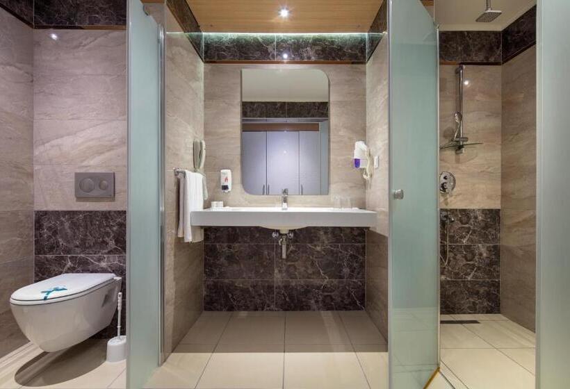 חדר משפחתי, Royal Garden Beach Hotel   All Inclusive