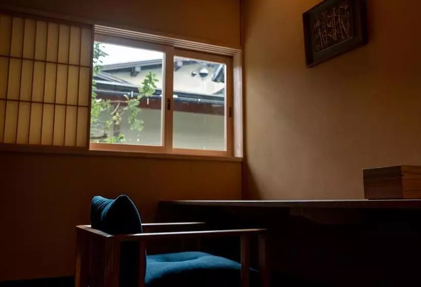 Suite with Terrace, Monjusou Shourotei