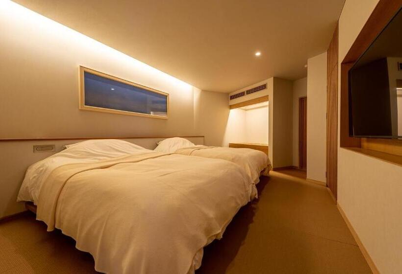 Люкс с Террасой, Monjusou Shourotei