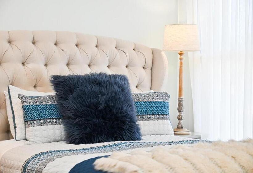 סוויטת 2 חדרי שינה, Deck Quarters   Mansfield, Vic