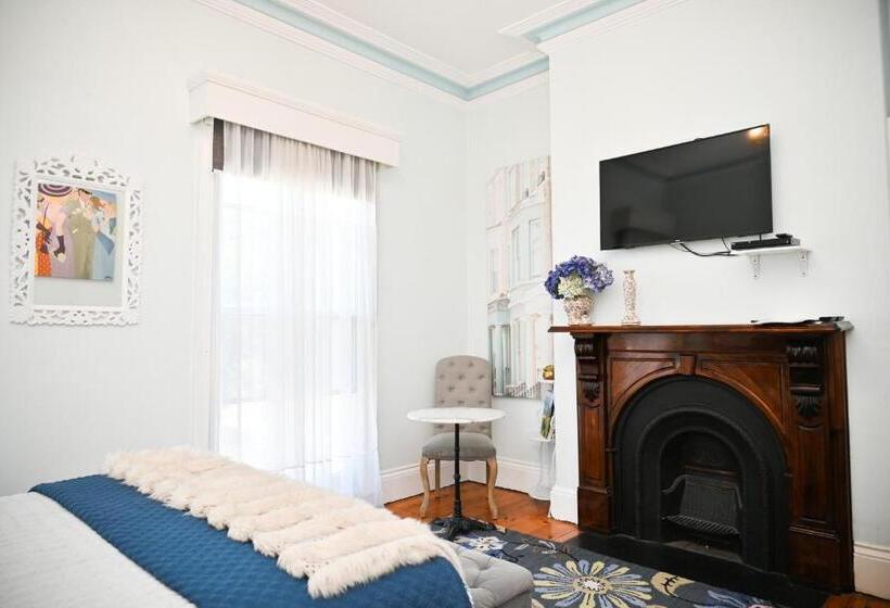 סוויטת 2 חדרי שינה, Deck Quarters   Mansfield, Vic