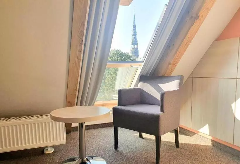 Habitaci�n Est�ndar Abuhardillada, Wellton Riga Hotel & Spa