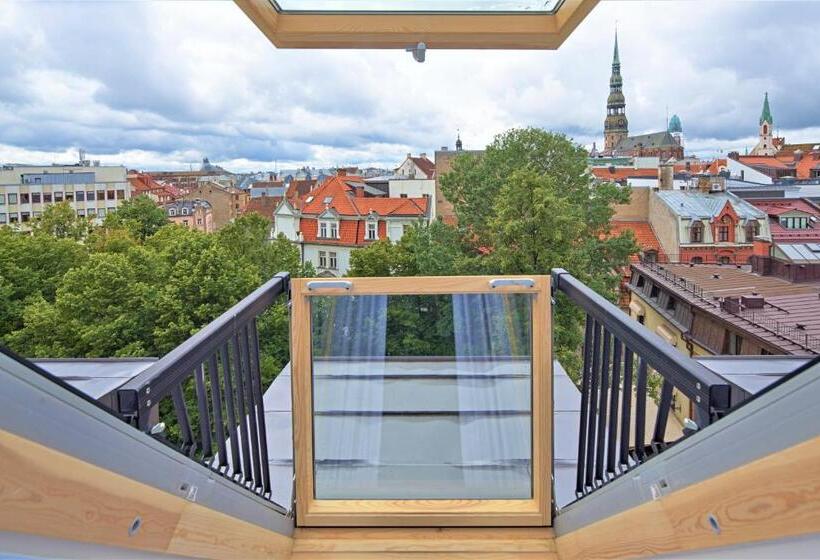 Habitaci�n Est�ndar Abuhardillada, Wellton Riga Hotel & Spa