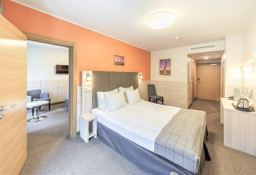 اتاق خانوادگی, Wellton Riga Hotel & Spa