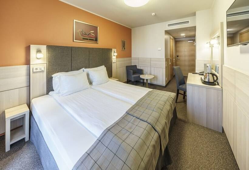 اتاق استاندارد یک نفره, Wellton Riga Hotel & Spa