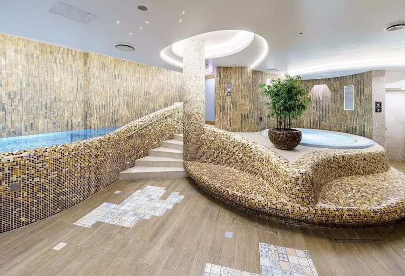 اتاق خانوادگی, Wellton Riga Hotel & Spa