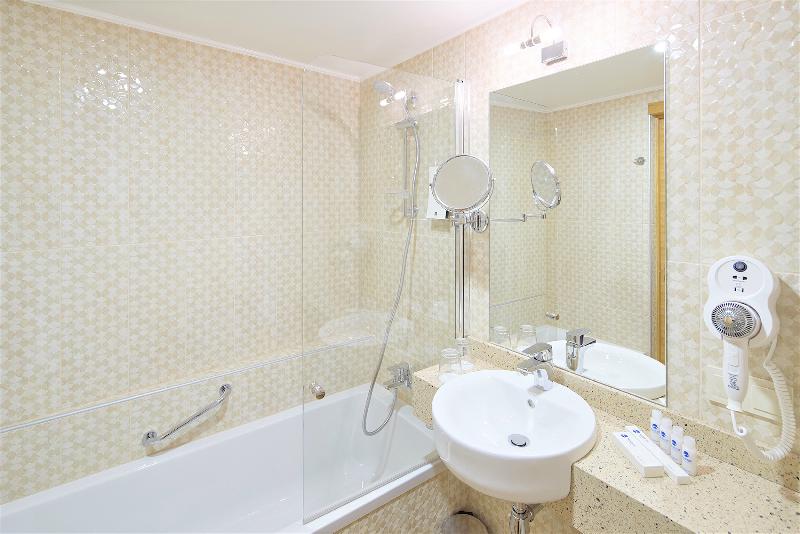 اتاق خانوادگی, Wellton Riga Hotel & Spa