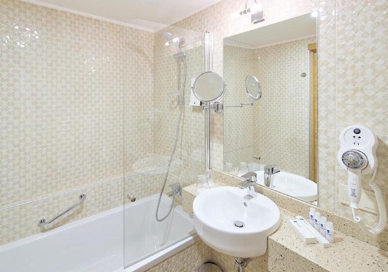 اتاق استاندارد یک نفره, Wellton Riga Hotel & Spa