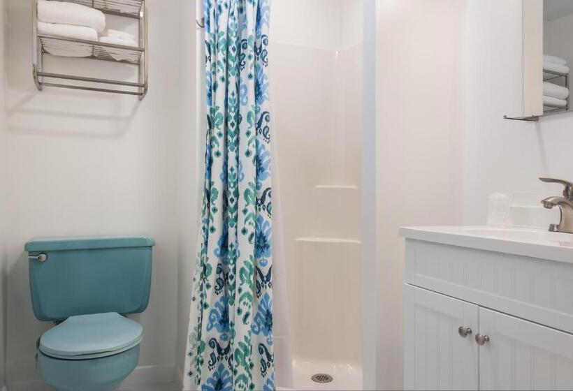 غرفة قياسية, Kittery Inn & Suites