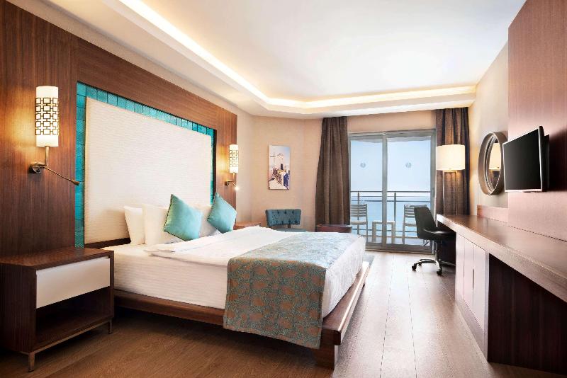 Номер Стандарт, Ramada Hotel & Suites by Wyndham Kusadasi