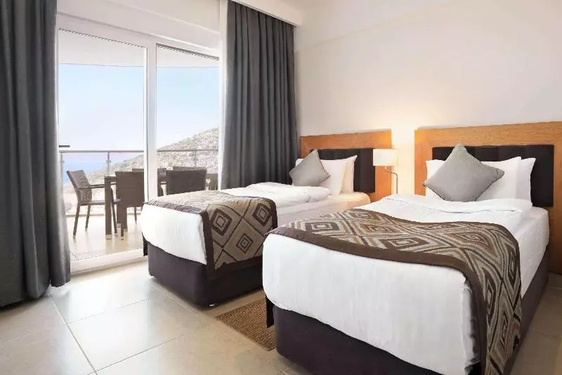 اتاق استاندارد, Ramada Hotel & Suites by Wyndham Kusadasi