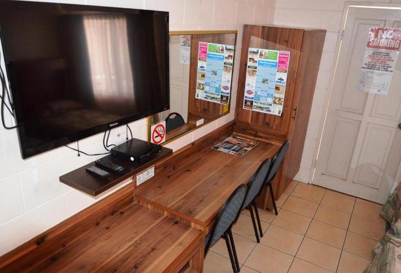 Семейный Номер, Welcome Home Motel Rockhampton