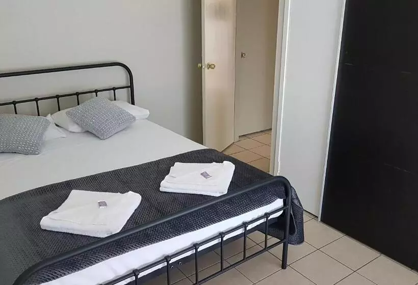 バス共有のスタンダードルーム, Welcome Home Motel Rockhampton